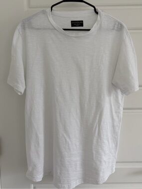 Goodlife White Tee SLUB SCALLOP CREW